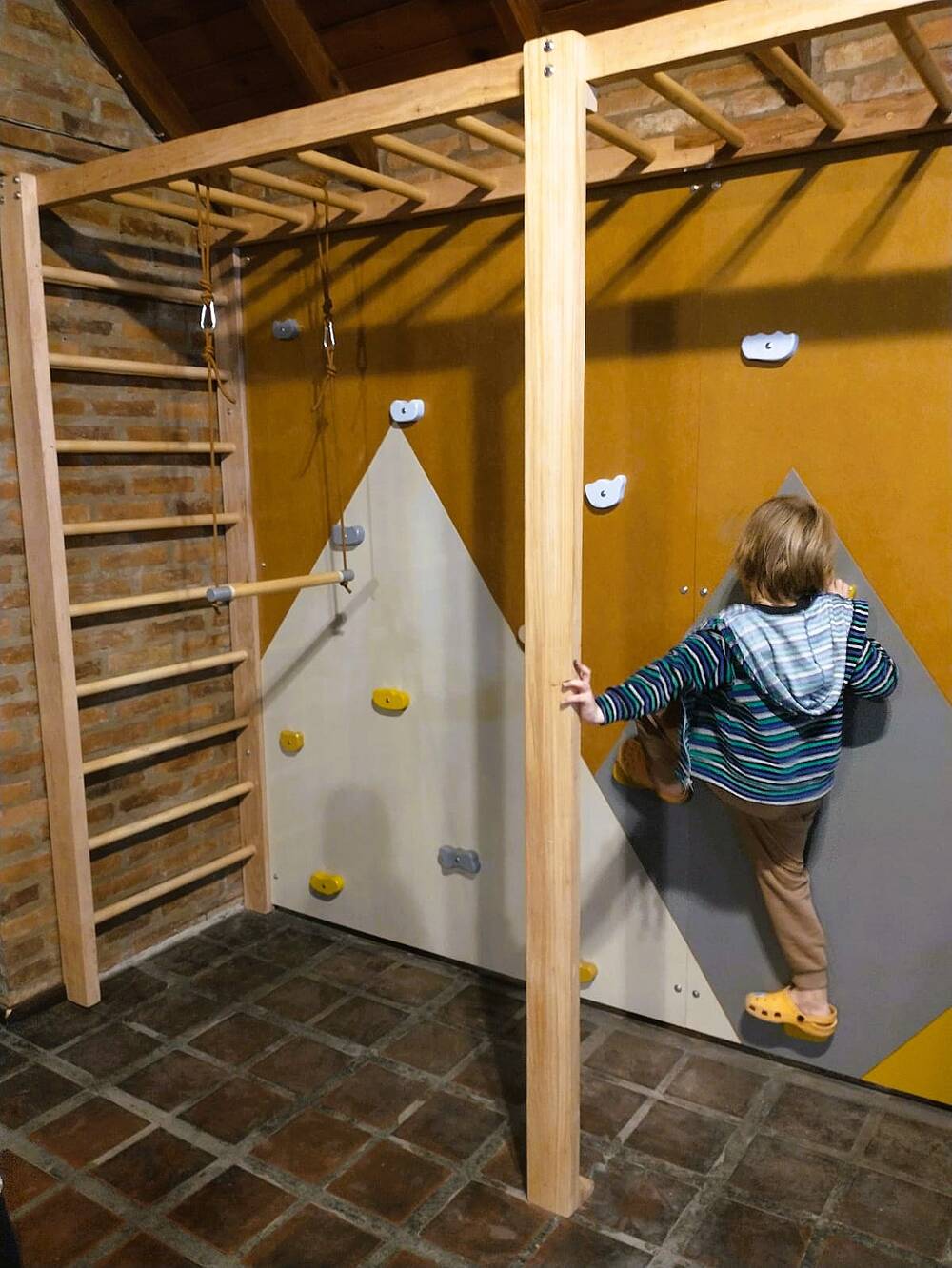 Playroom "Modelo ATTIC"